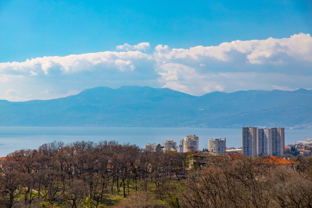 Tersatto Apartment Rijeka Bagian luar foto